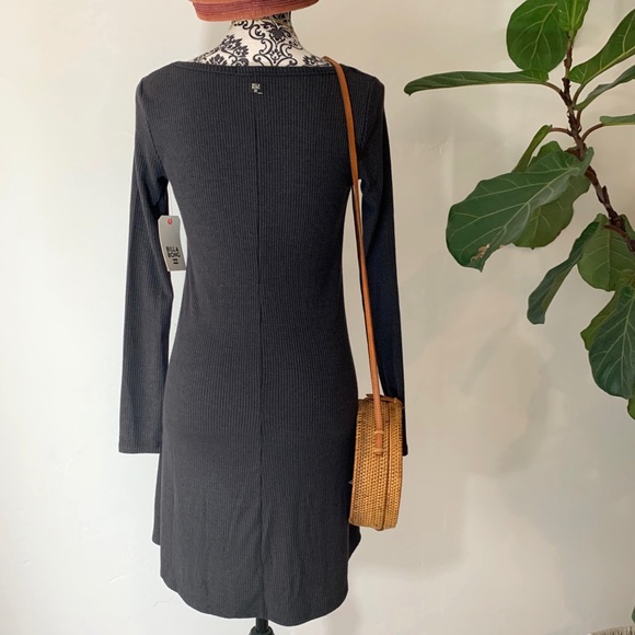 ๐ฅ๐ฅBILLABONG - LONG SLEEVE SKATER DRESS๐ฅ๐ฅ - Picture 4 of 6